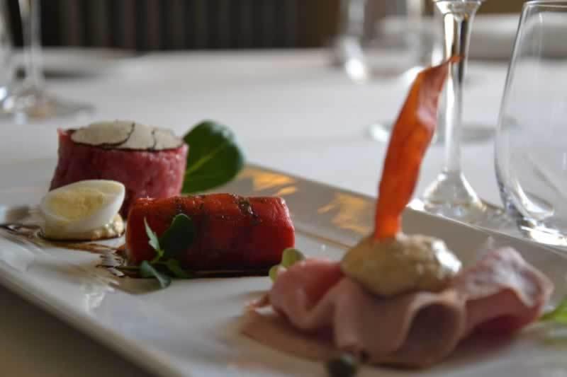 Pensjonat Trattoria Del Bivio Cerretto Langhe Zewnętrze zdjęcie