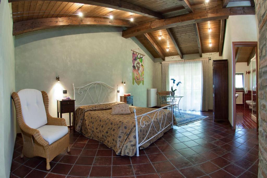 Pensjonat Trattoria Del Bivio Cerretto Langhe Pokój zdjęcie